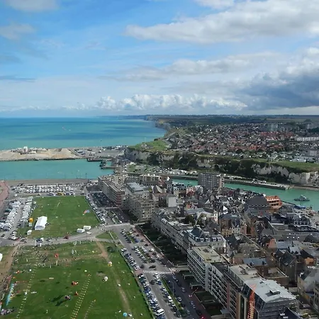 Apartment Le Confort Normand: Quayside Comfort With Netflix & Free Parking *